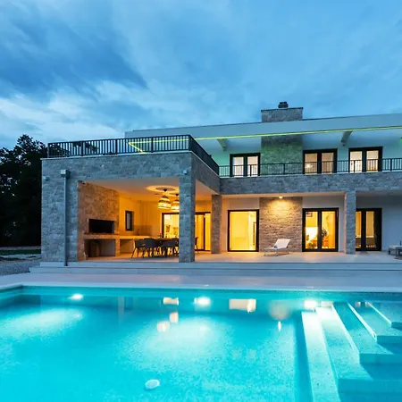 Villa Wellbeing Imotski Croatia Heated Pool , And Ultimate Privacy *